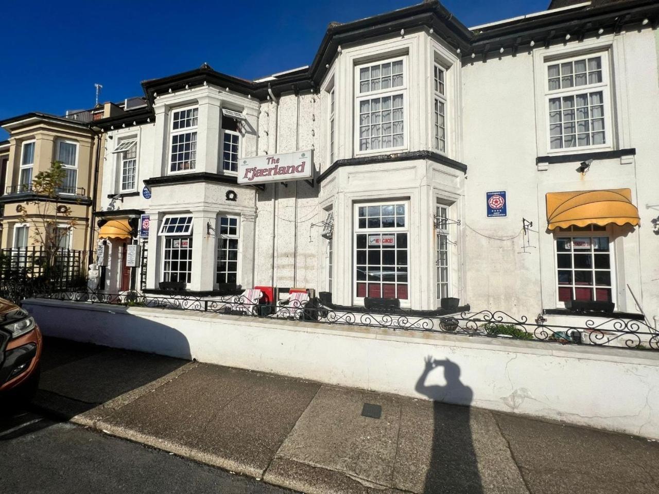 Fjaerland Hotel Great Yarmouth Exterior photo